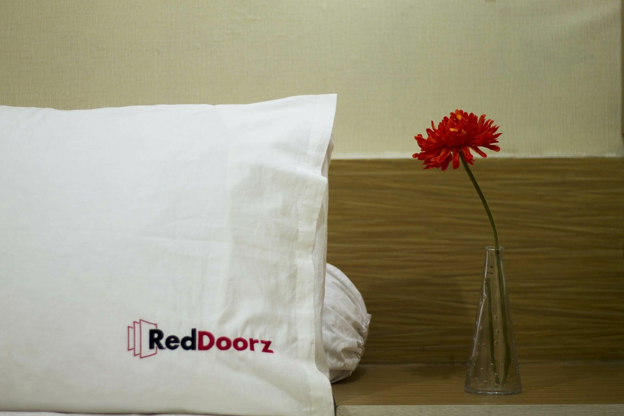 Reddoorz Apartment @ Pegangsaan Kelapa Gading 3 Yakarta Exterior foto